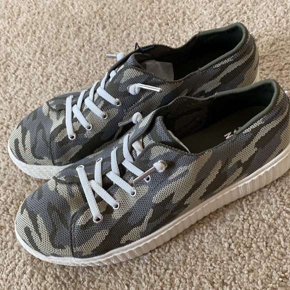 Shoes - Camo Sneakers